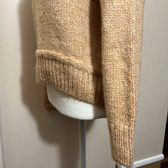 NWT Topshop tan amber funnel mock neck button shoulder fuzzy chunky sweater XS - Picture 12 of 15